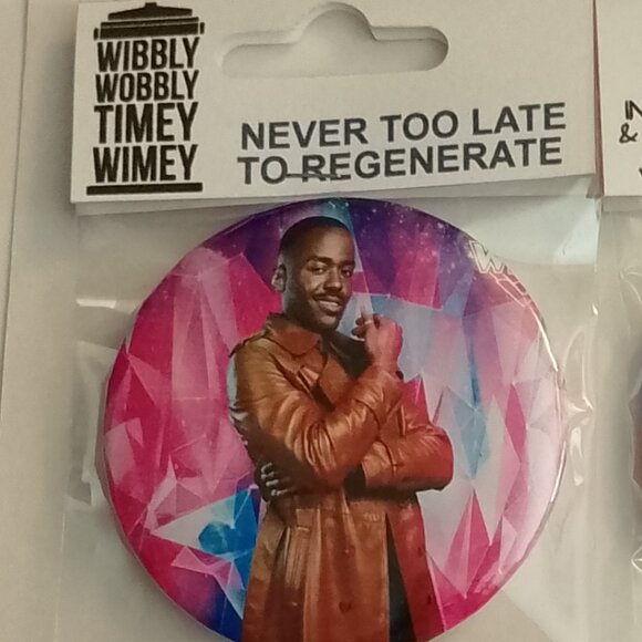 8 BIG BUTTONS! The 15th DOCTOR WHO, 2 1/4" / 58mm BUTTONS, Ncuti Gatwa, The MEEP - Picture 6 of 10